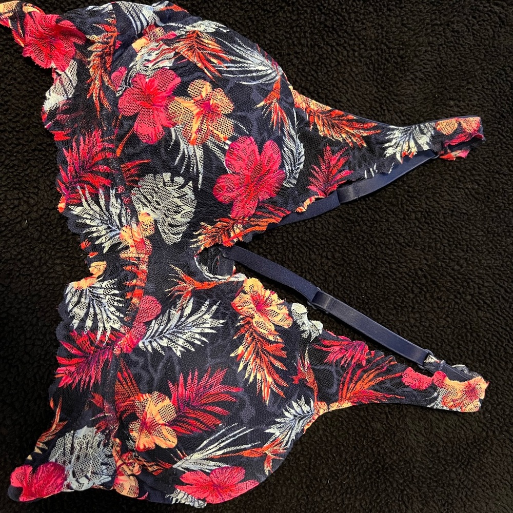 Victoria Secret Sports Bra